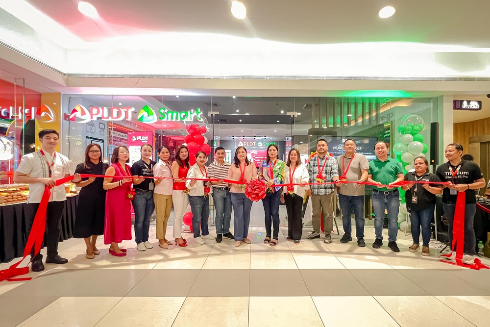 PLDT, Smart unveil Experience Hub in Tagbilaran City, first in Visayas